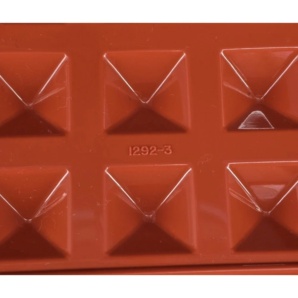Vtg Tupperware Deli Meat Keeper 1292 W/Lid Paprika Orange Marinade Hot Dog Grill